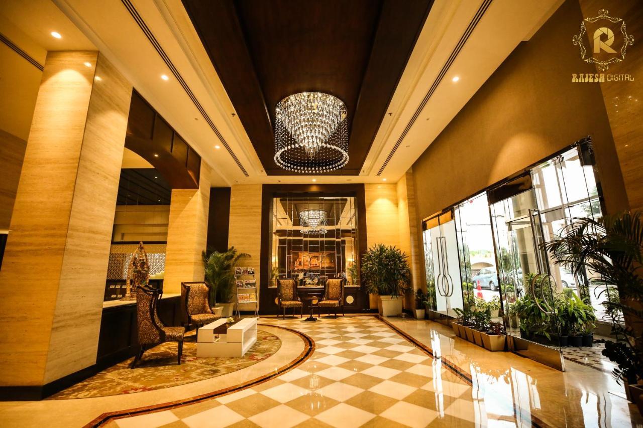 金色银河酒店&度假村 德里 外观 照片