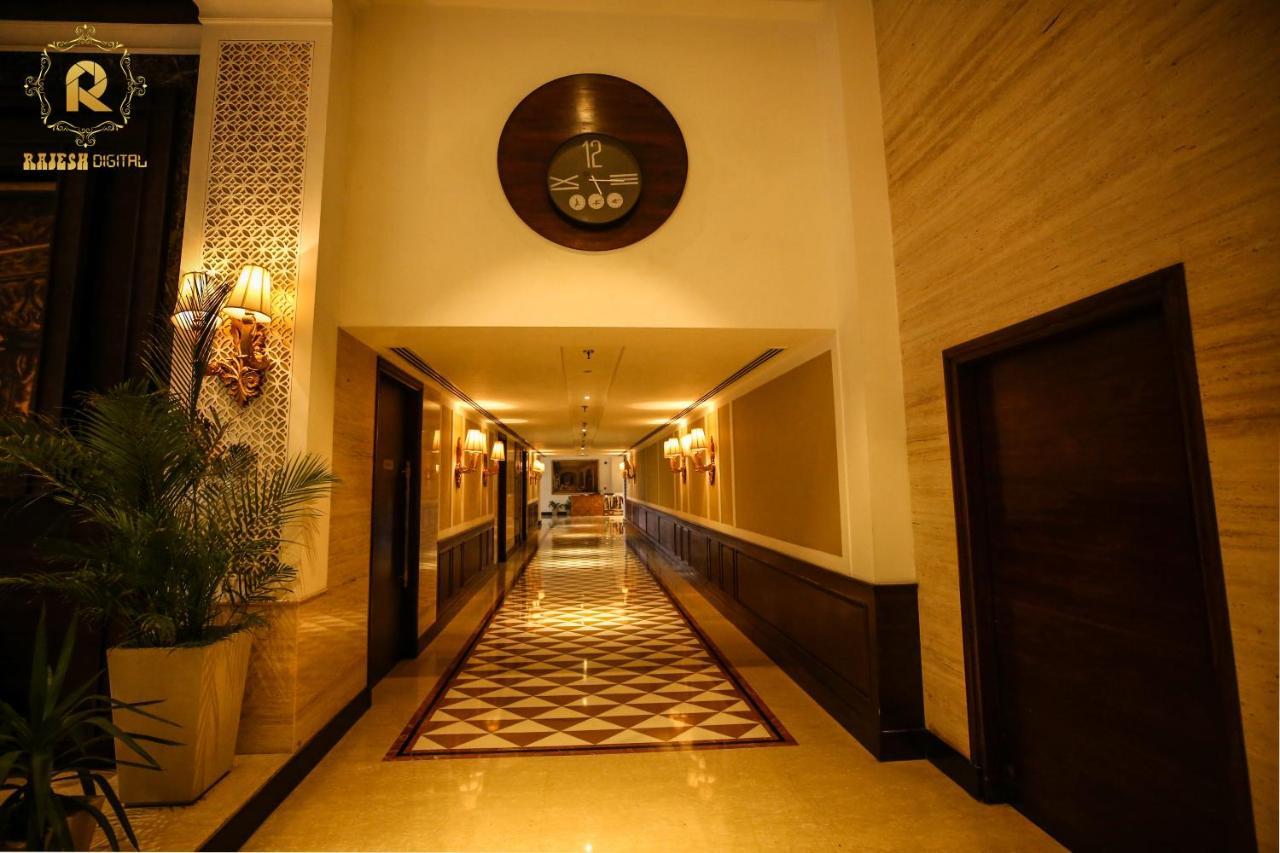金色银河酒店&度假村 德里 外观 照片
